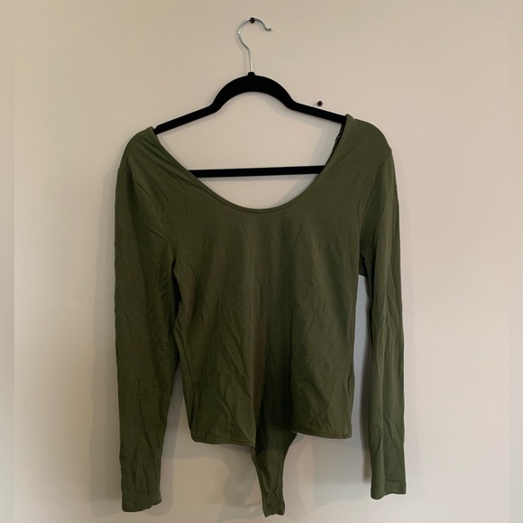 NWT Olive green noisy Mae long sleeve bodysuit size large - Picture 2 of 4